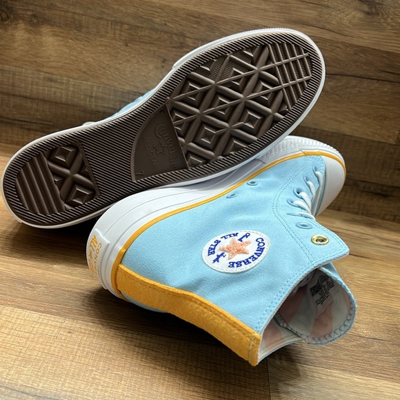 CONVERSE CTAS LIFT HI BRAND NEW - Picture 5 of 9